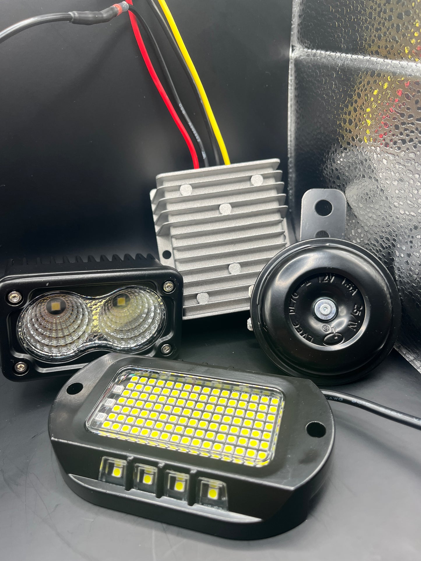 Controller Powered Rocklight,Baja, & 110DB Horn